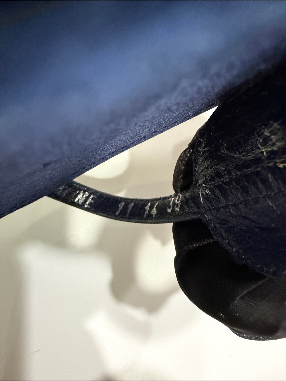 Authentic 2014 Christian Dior Navy Silk Satin Rosette Stilettos-39 - Picture 7 of 13